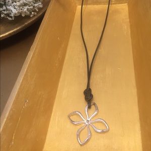 Brown Leather Necklace with Flower Pendant⚜️